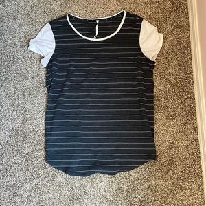 Lululemon Tee, size 10